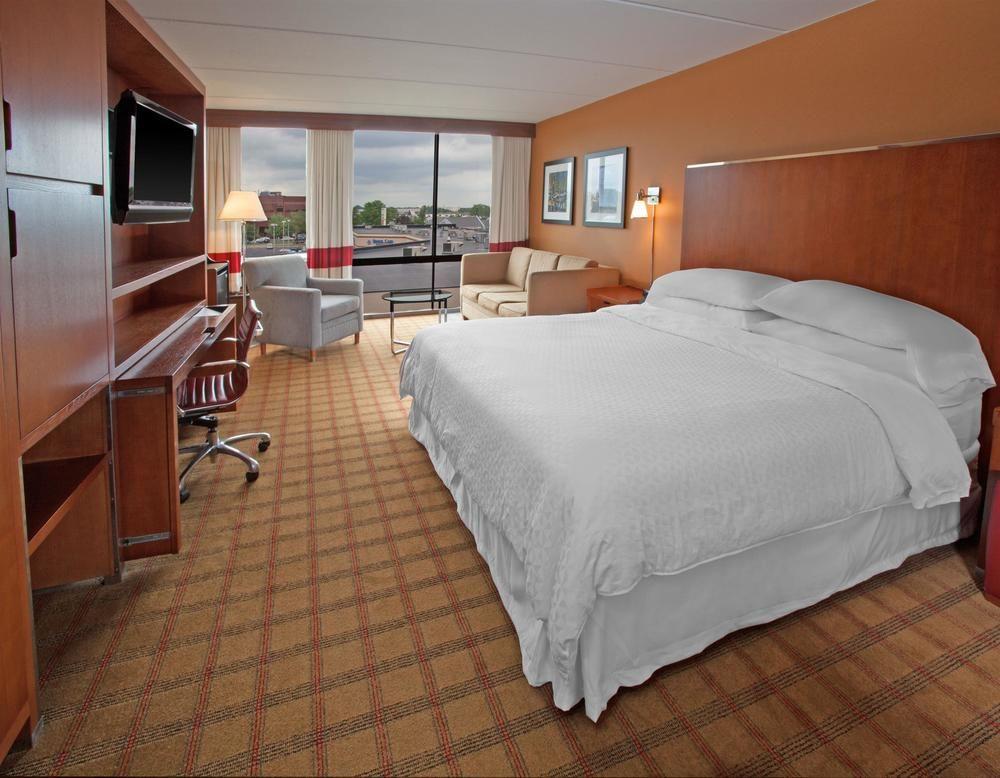 Four Points Philadelphia Northeast Hotell Exteriör bild