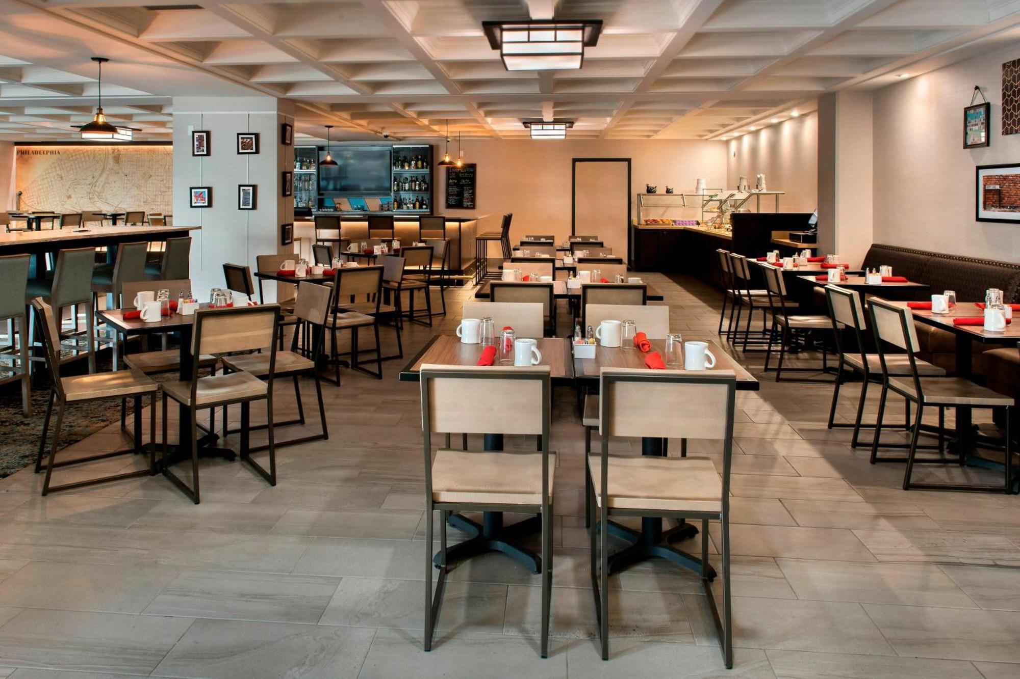 Four Points Philadelphia Northeast Hotell Exteriör bild
