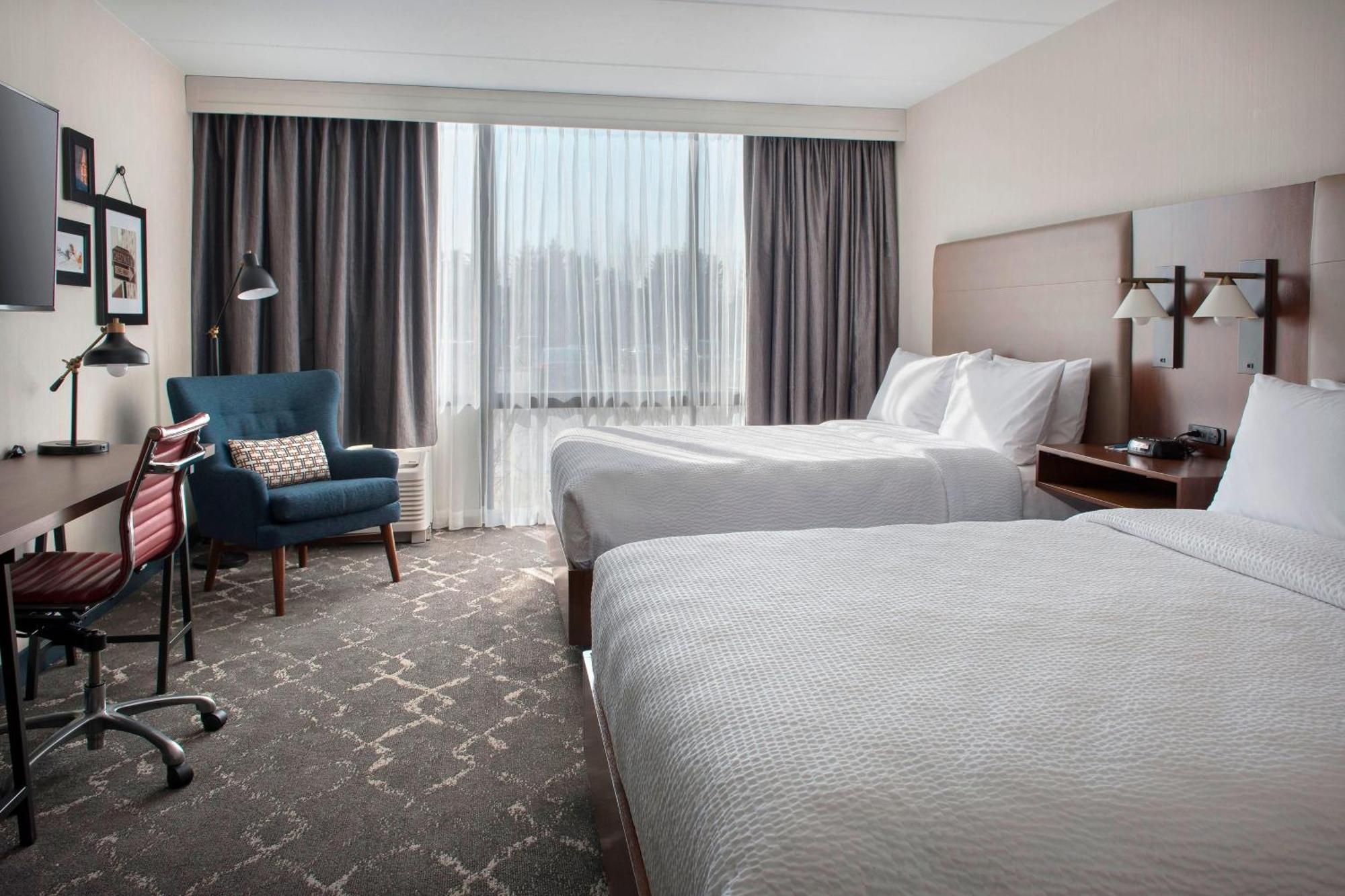 Four Points Philadelphia Northeast Hotell Exteriör bild