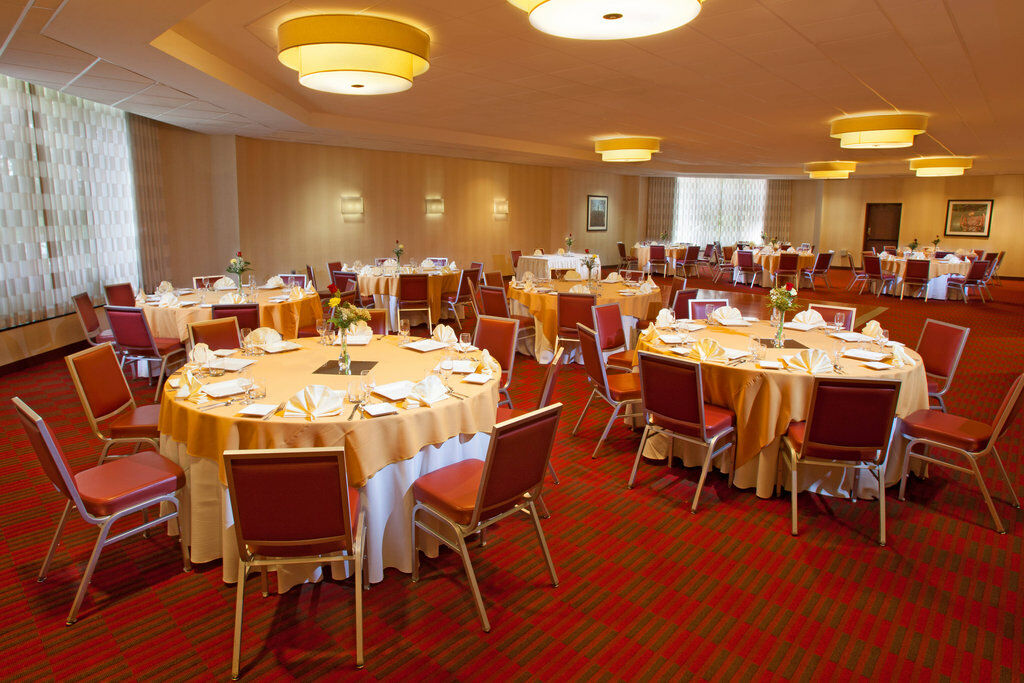 Four Points Philadelphia Northeast Hotell Exteriör bild